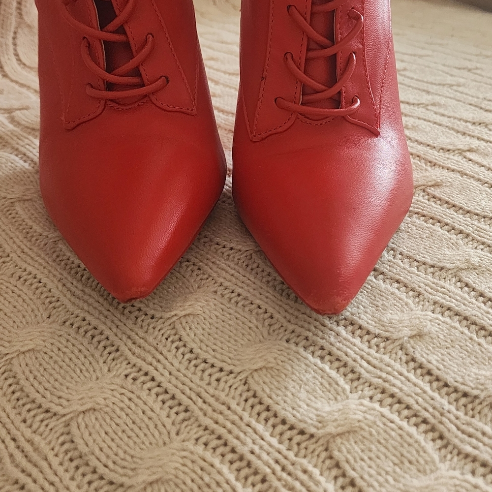 ALDO Began lace up ankle boots in red leather.minimal signs of wear, see last pc - Picture 12 of 12